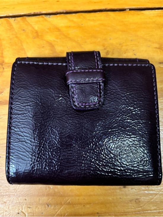 Coach patent leather wallet. - Picture 2 of 16